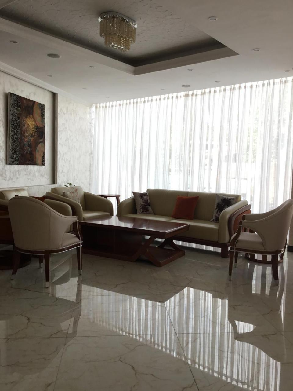 Marcen Addis Hotel Экстерьер фото