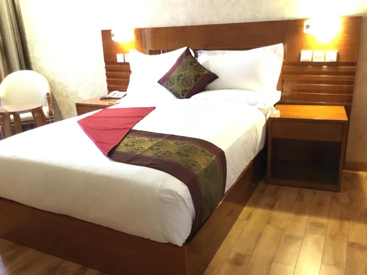 Marcen Addis Hotel Экстерьер фото
